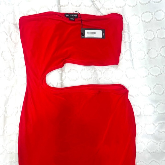 Pretty Little Thing Midaxi Dress - Picture 7 of 7